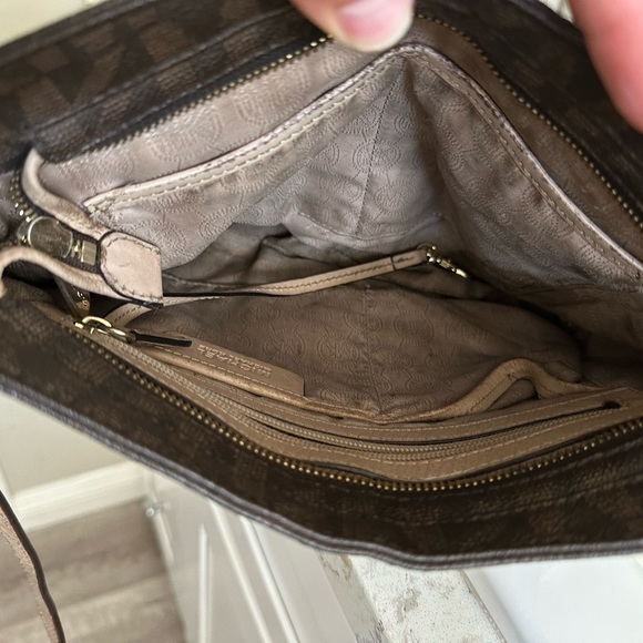 Michael Kors Jet Set Travel Logo Messenger Leather Bag - Picture 6 of 14